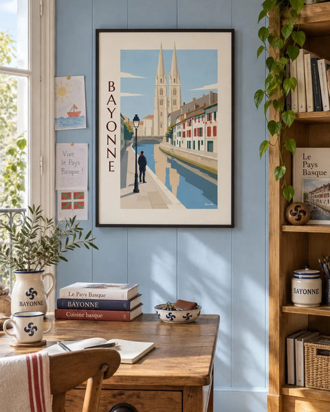 Affiches Bayonne : affiche de la collection encadrée dans un intérieur