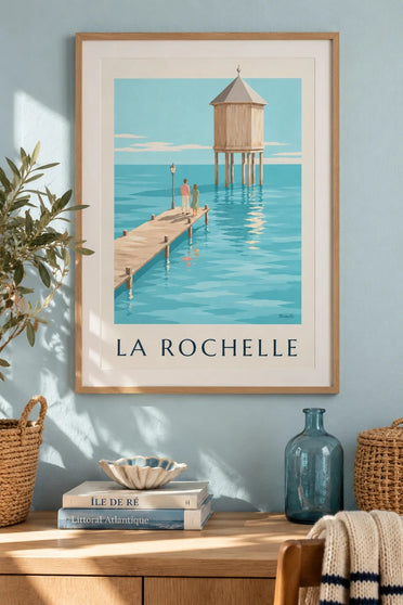 Affiche phare du Bout du Monde à La Rochelle : encadrée au mur