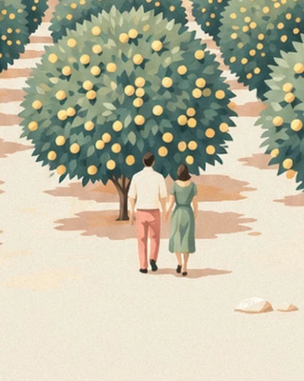 Le couple de dos, main dans la main, sous un citronnier rond sur l'allée de sable clair