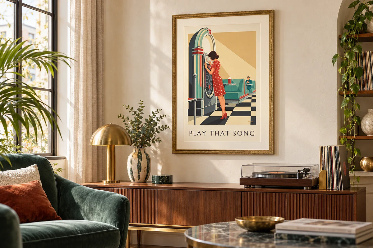 Les cadres dorés patinés, signature des affiches Art déco