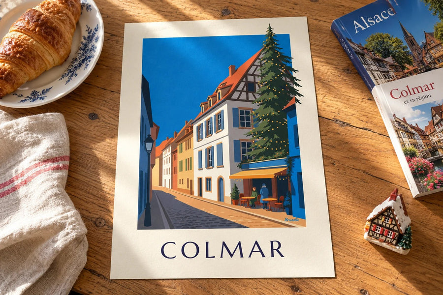 Affiche Colmar illuminée à Noël, quartier de la Poissonnerie : posée sur une table