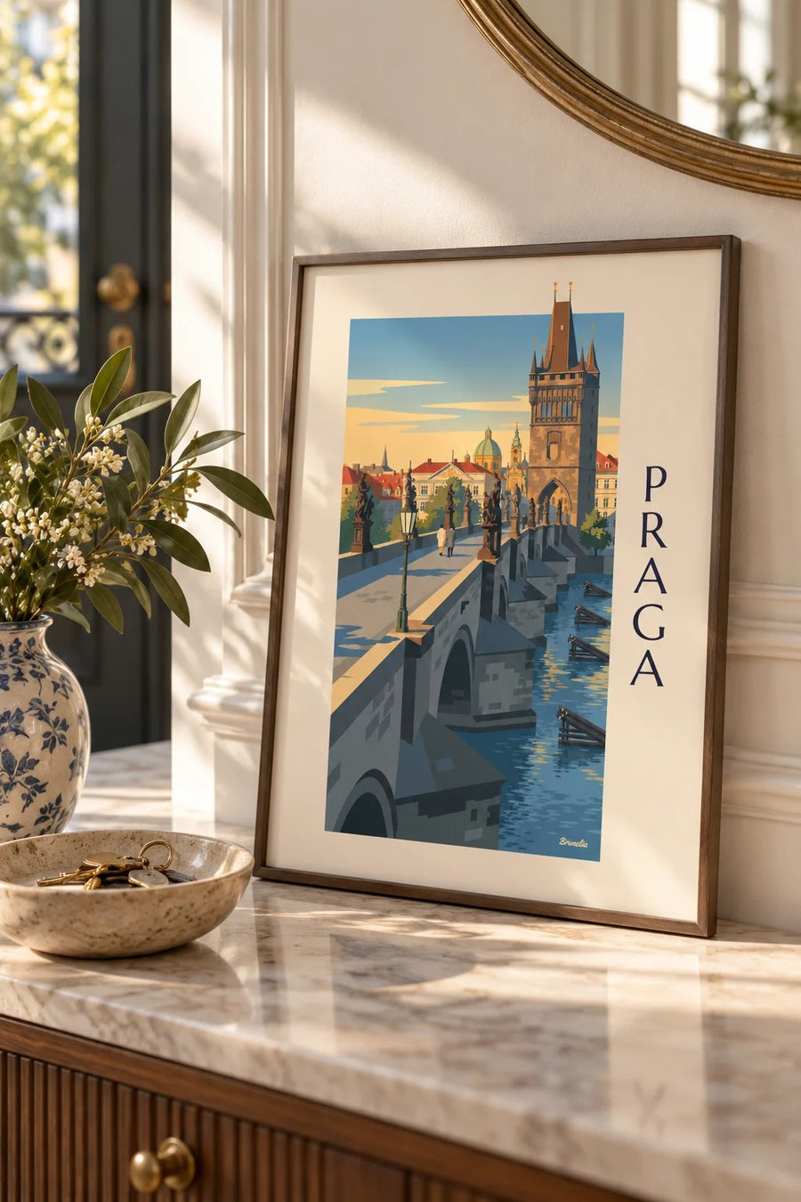 Cartaz de Praga, Ponte Carlos e torre gótica sobre o rio Moldava: pequeno formato A4 emoldurado