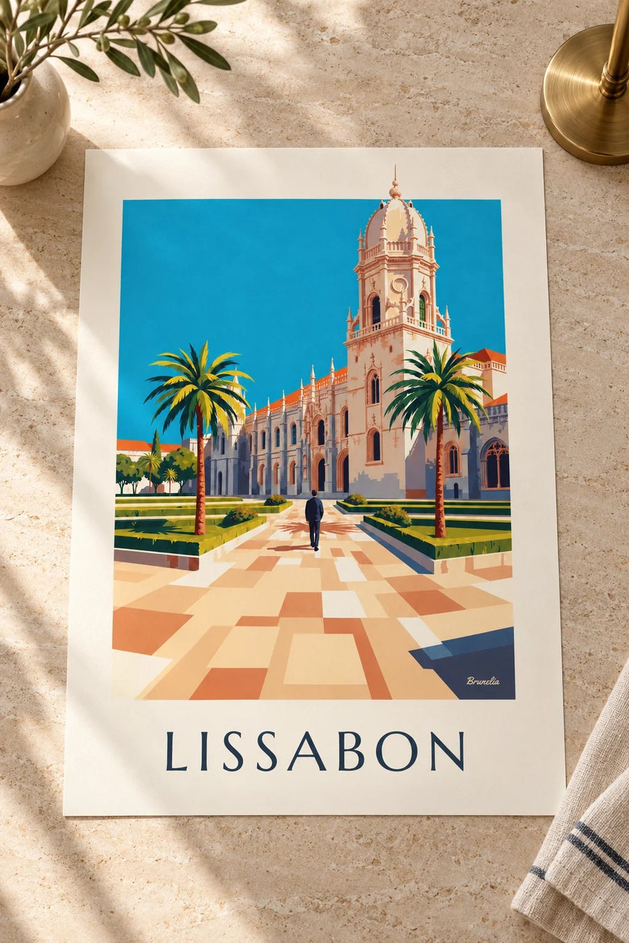 Affisch med Jerónimosklostret i Belém, Lissabon: liggande på ett bord