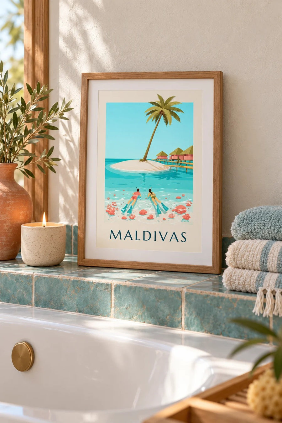 Poster das Maldivas, mergulhadores com máscara e tubo sobre os corais da lagoa: pequeno formato A4 emoldurado
