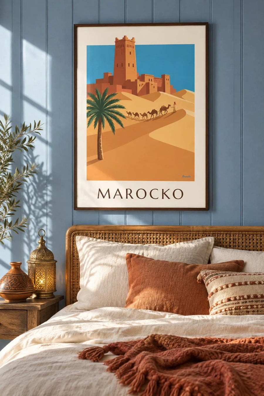 Affisch med kasbah och kamelkaravan i den marockanska öknen: inramad på väggen
