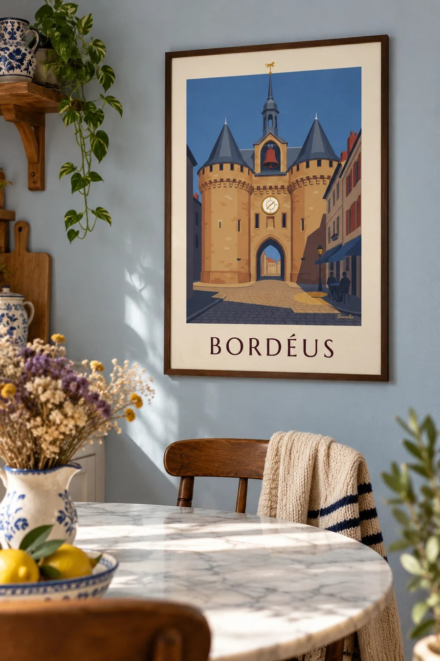 Poster da Grosse Cloche de Bordéus e esplanada de café: emoldurado na parede