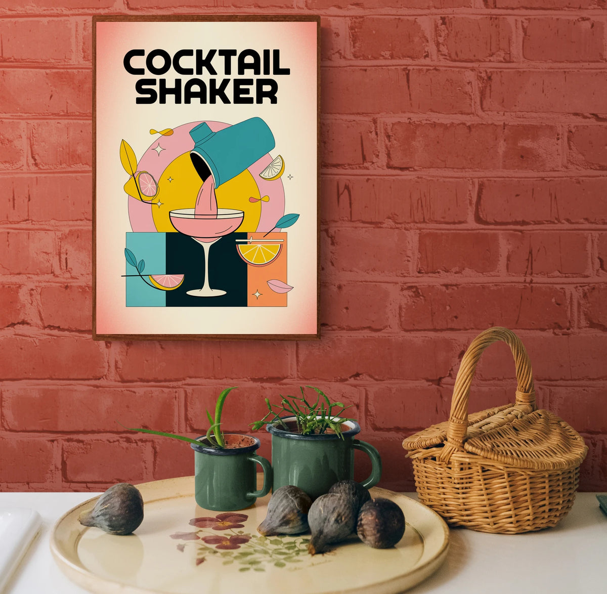 Mise en situation de Affiche Shaker rétro avec verre martini Cocktail