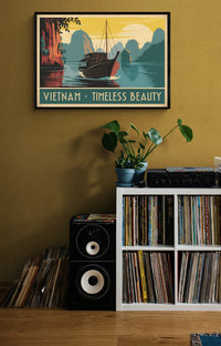 Affiche Vietnam paysage baie avec jonque traditionnelle