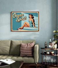 Affiche femme élégante Ocean Spirit rétro années 1950