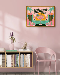 Affiche Miami Vibes style rétro années 70 avec cocktail