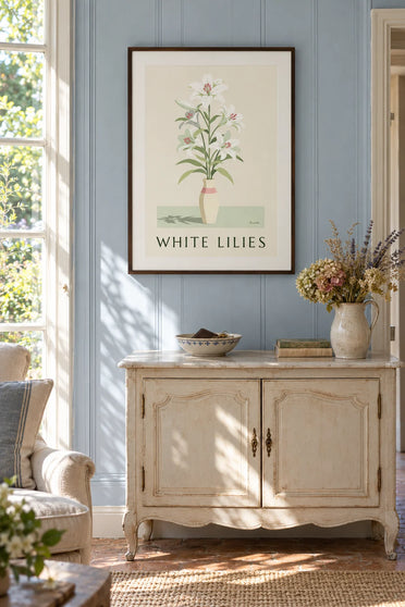 Affiche bouquet de lys blancs dans un grand vase : encadrée au mur