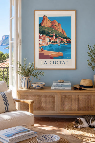 Affiche vieux port, pins et voiliers de La Ciotat : encadrée au mur