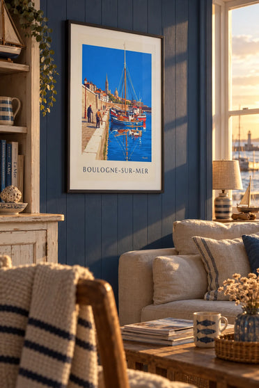 Affiche chalutiers dans le port de Boulogne-sur-Mer : encadrée au mur