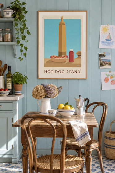 Affiche hot-dog moutarde et ketchup sur un comptoir de snack : encadrée au mur