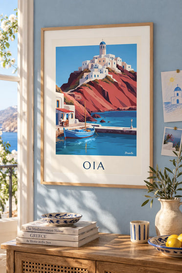 Affiche barque bleue au port d'Ammoudi sous le village d'Oia : encadrée au mur