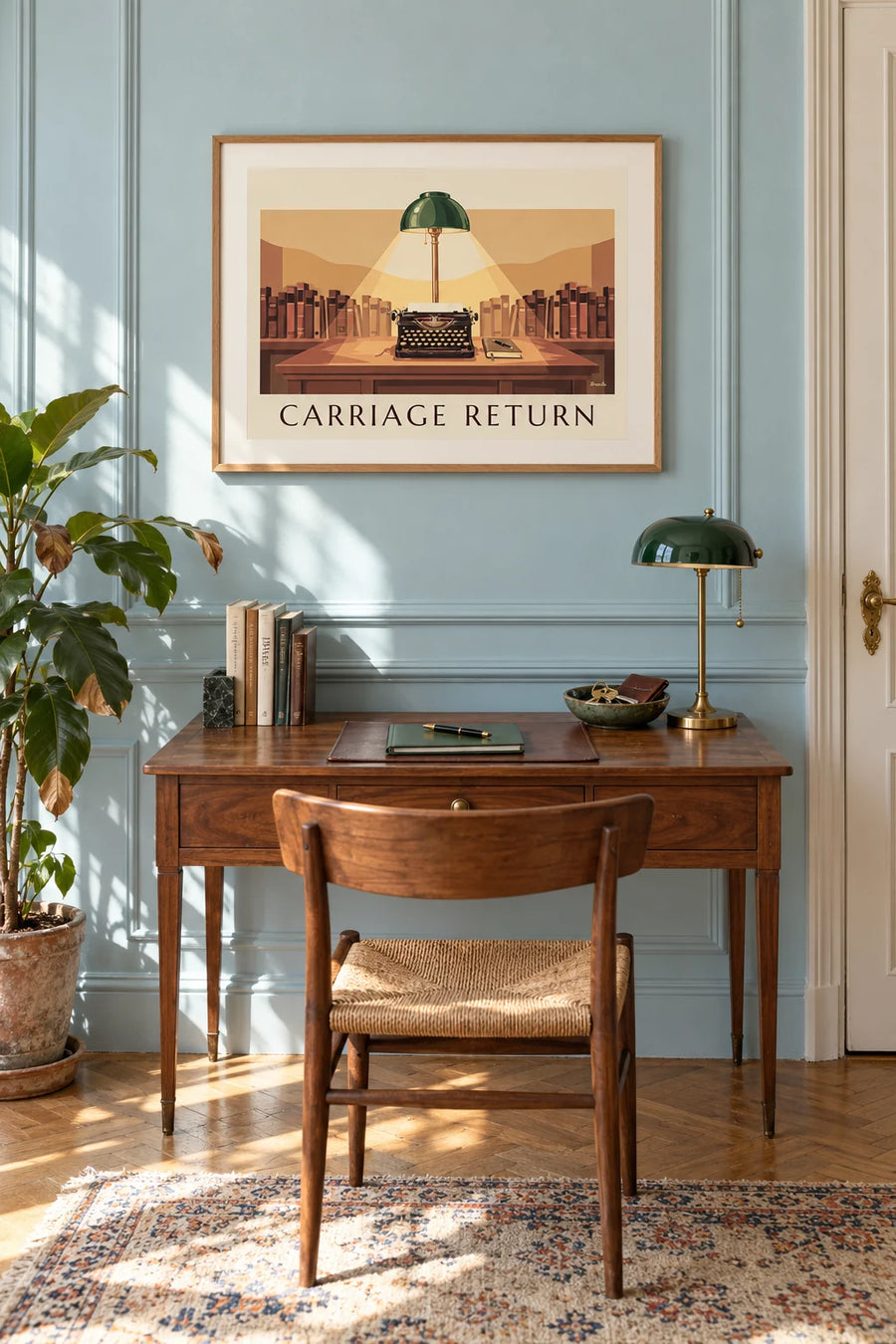 Affiche machine à écrire sous une lampe de bureau verte : encadrée au mur