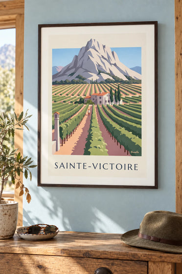 Affiche montagne Sainte-Victoire et vignes de Provence : encadrée au mur