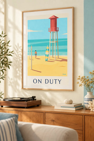 Affiche planche de surf et tour de sauveteur sur la plage : encadrée au mur