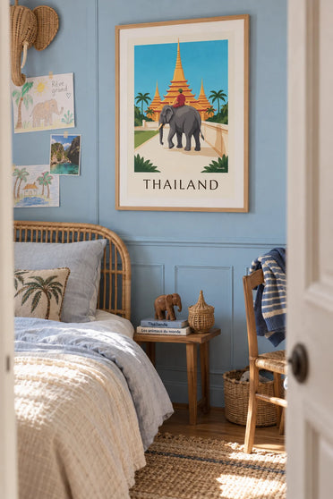 Affiche éléphant et pagodes dorées en Thaïlande : encadrée au mur